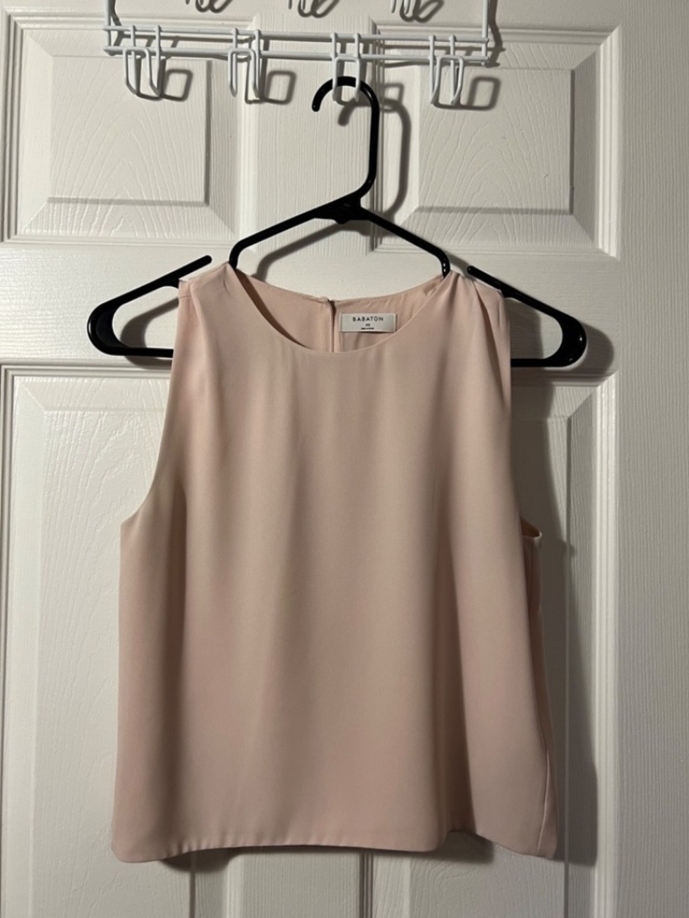 Aritzia Babaton Blouse